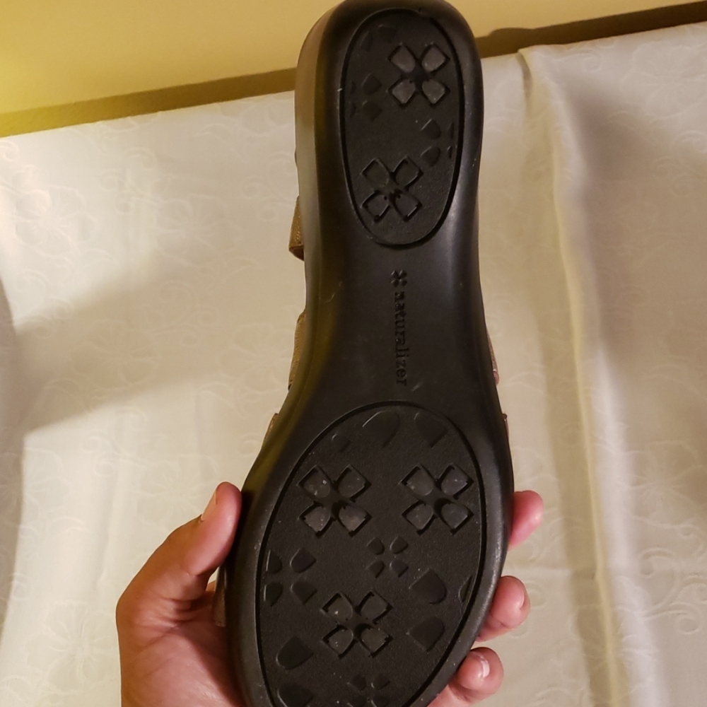 Sandals - Picture 4 of 4